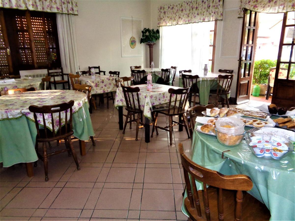 Abacab Hotel Passoscuro Buitenkant foto
